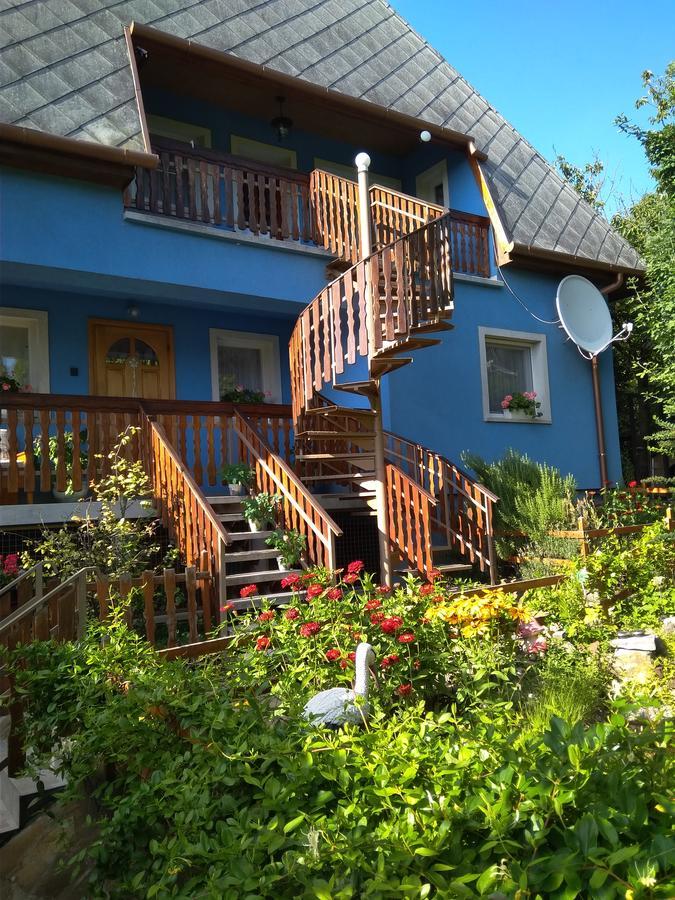 Szoloskert Apartman Черсектомай Екстериор снимка